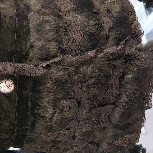 Elegant Black Women's Jacket With Real Fur - Picture 3 of 10